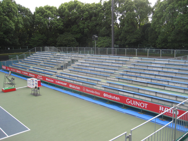 楽天ジャパンオープンテニス　屋外仮設スタンド（ベンチタイプ）